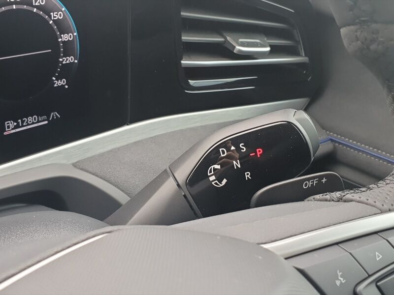 More views of Volkswagen Passat