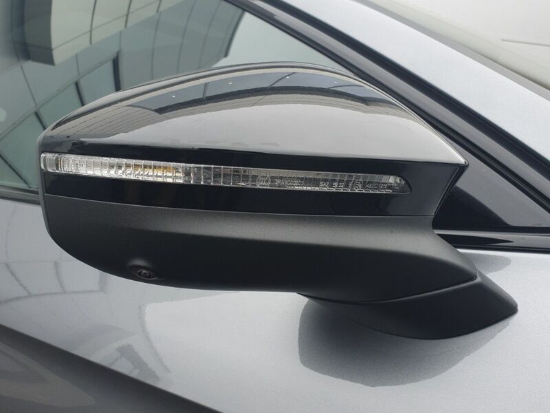More views of Volkswagen Passat