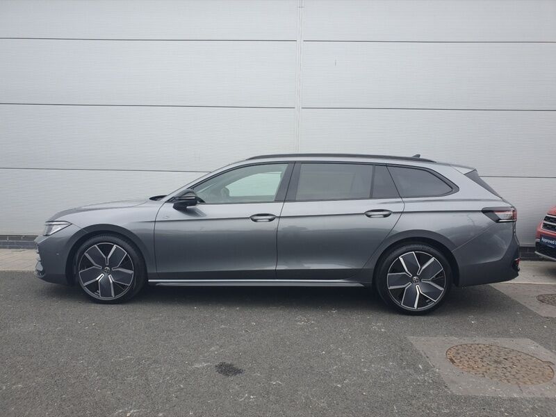 More views of Volkswagen Passat