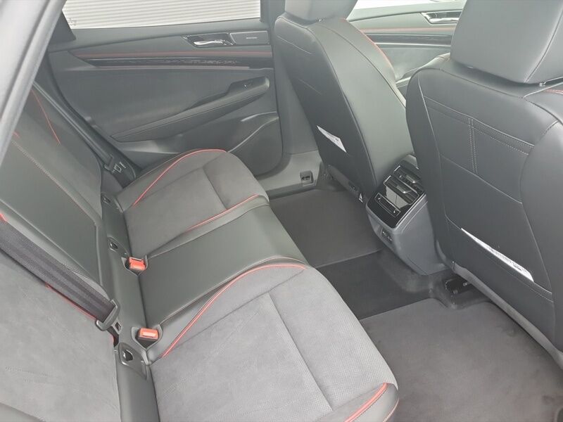 More views of Volkswagen ID.7