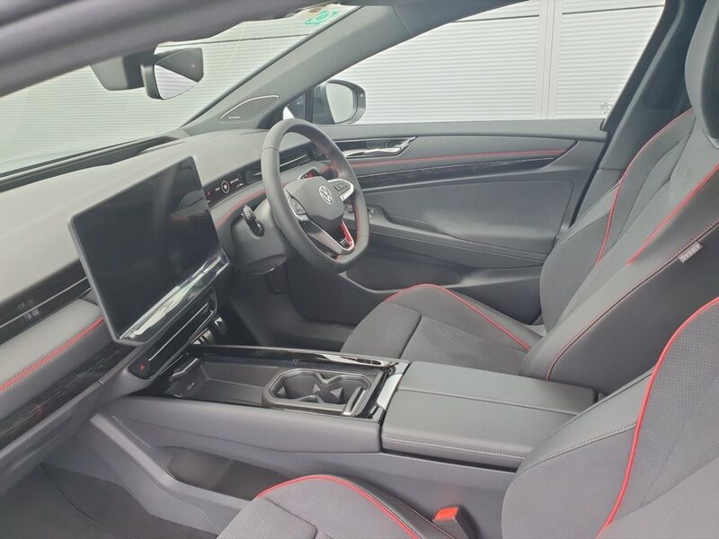 More views of Volkswagen ID.7