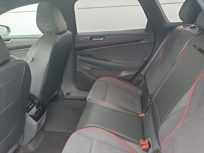 More views of Volkswagen ID.7