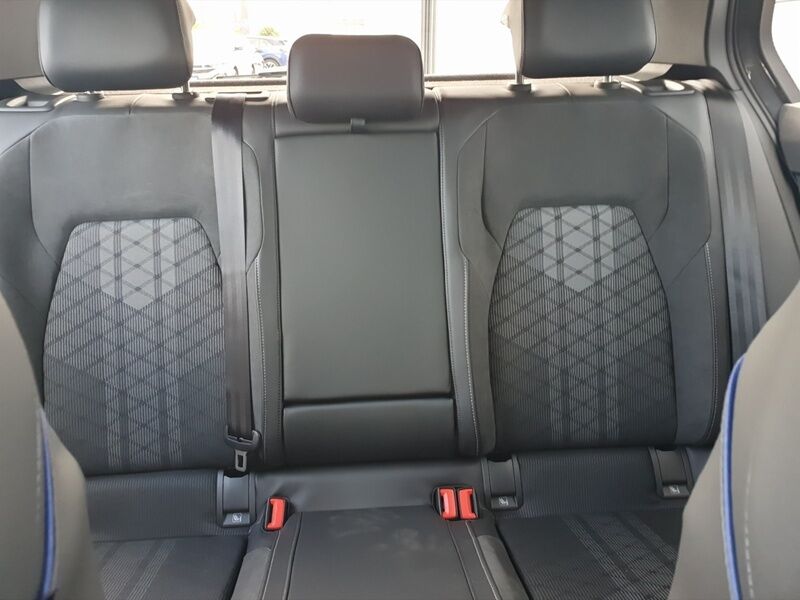 More views of Volkswagen Golf