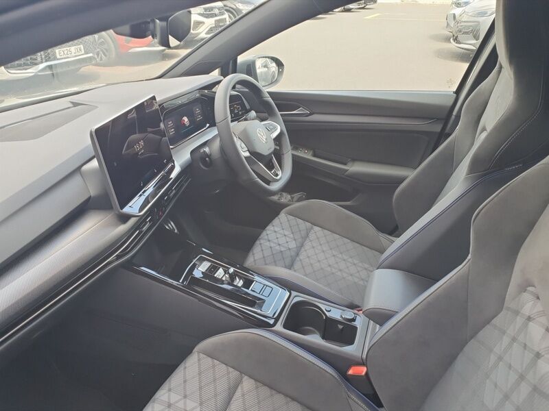 More views of Volkswagen Golf