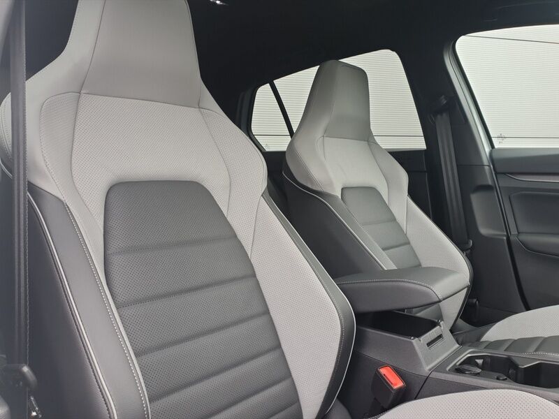 More views of Volkswagen Golf