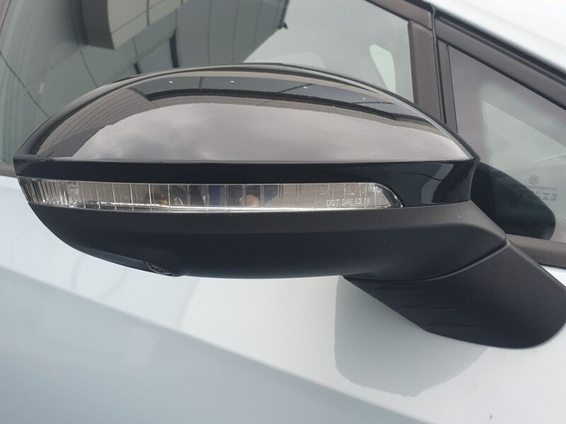 More views of Volkswagen Golf
