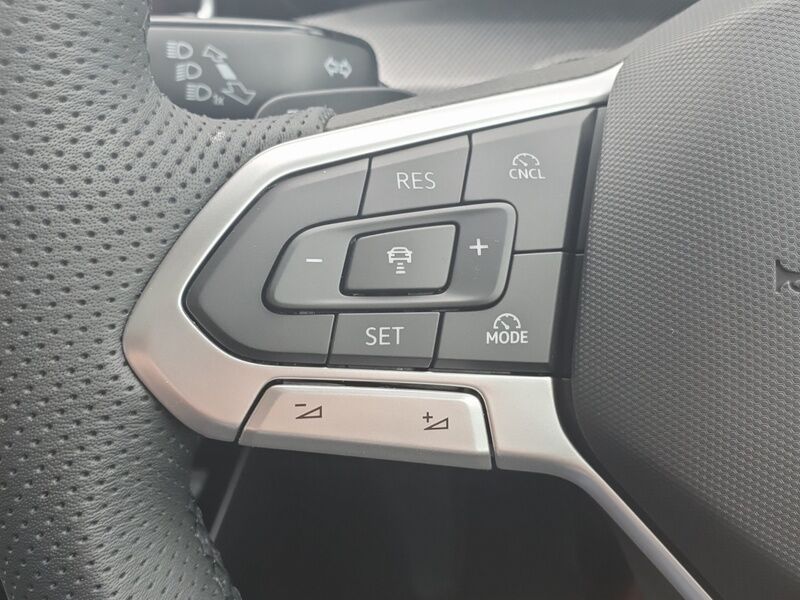 More views of Volkswagen Golf