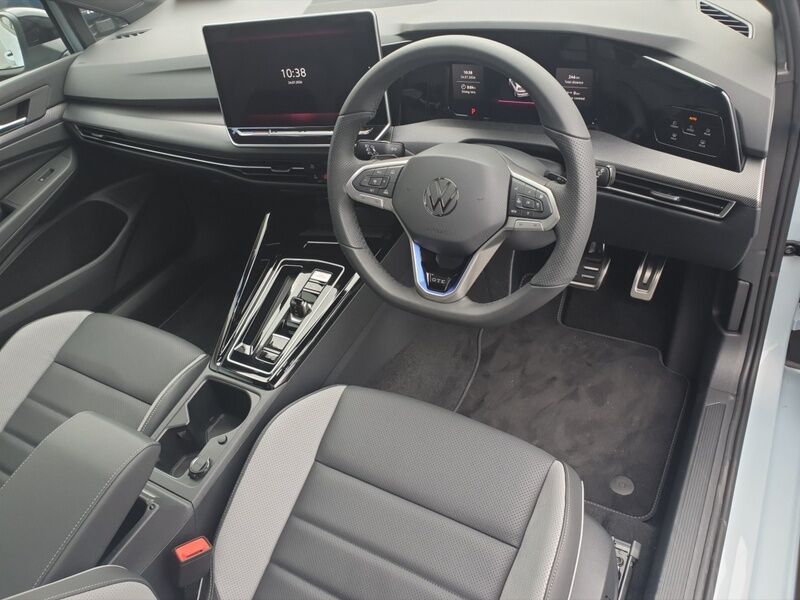 More views of Volkswagen Golf