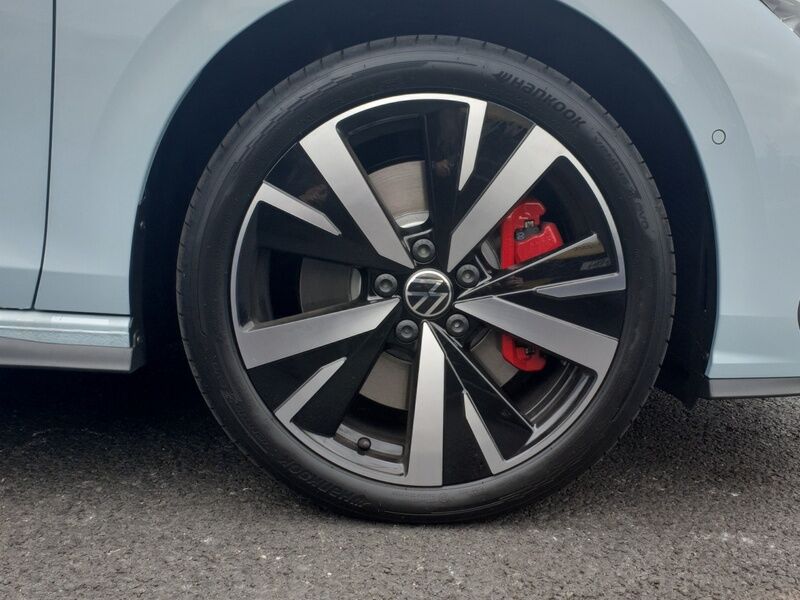 More views of Volkswagen Golf