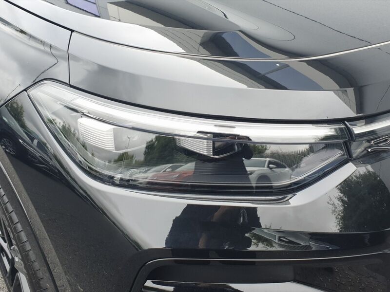 More views of Volkswagen Tayron