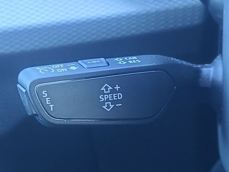 More views of Audi Q2