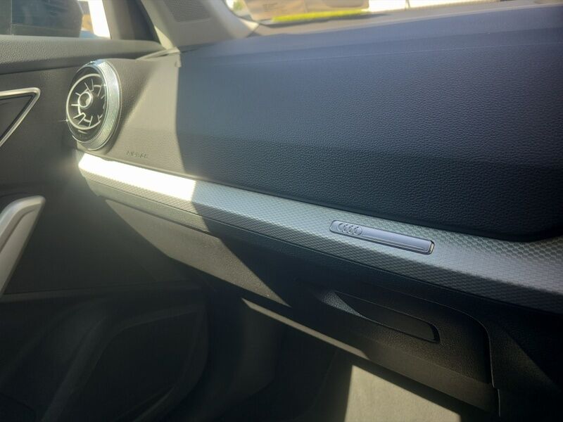 More views of Audi Q2