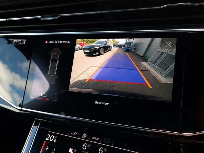 More views of Audi Q7