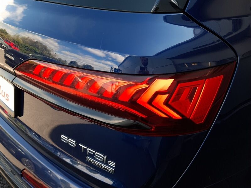 More views of Audi Q7