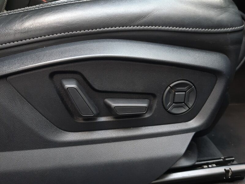 More views of Audi Q7