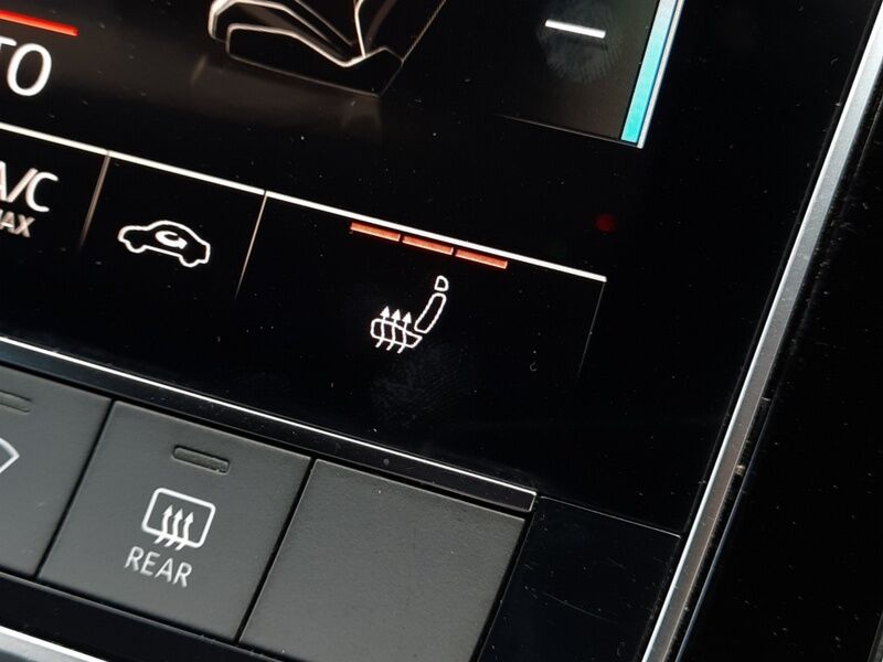 More views of Audi Q7