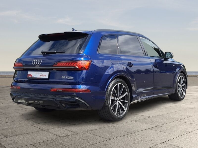 More views of Audi Q7