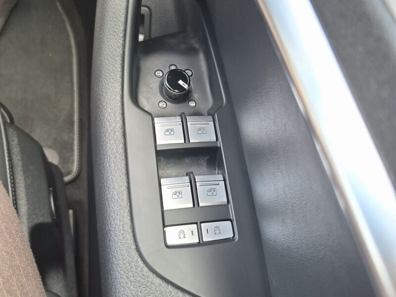 More views of Audi A6
