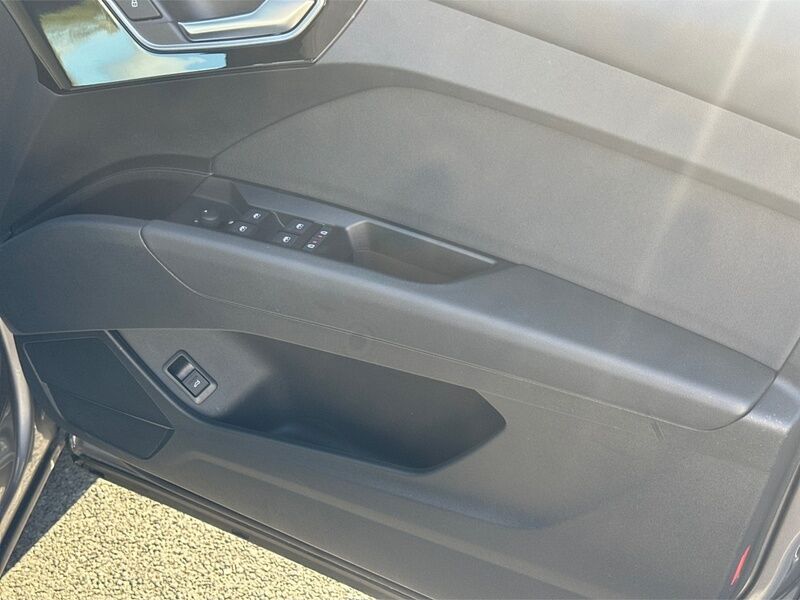 More views of Audi Q4 e-tron