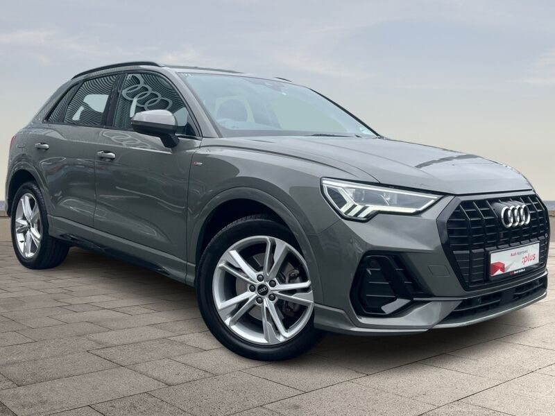 More views of Audi Q3