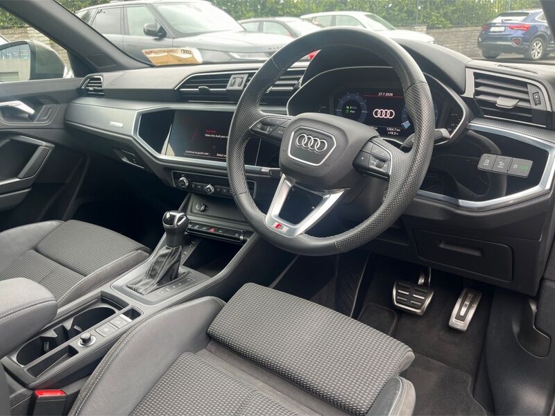 More views of Audi Q3