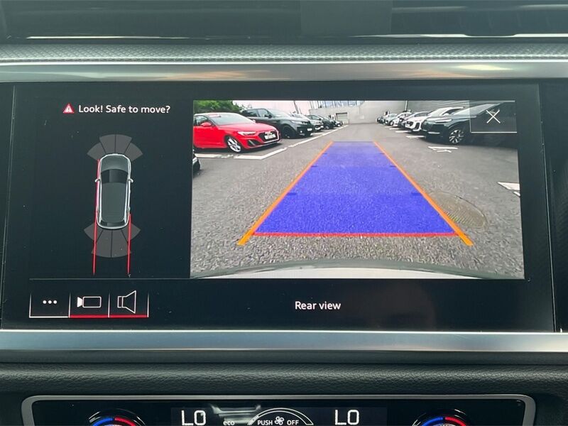 More views of Audi Q3