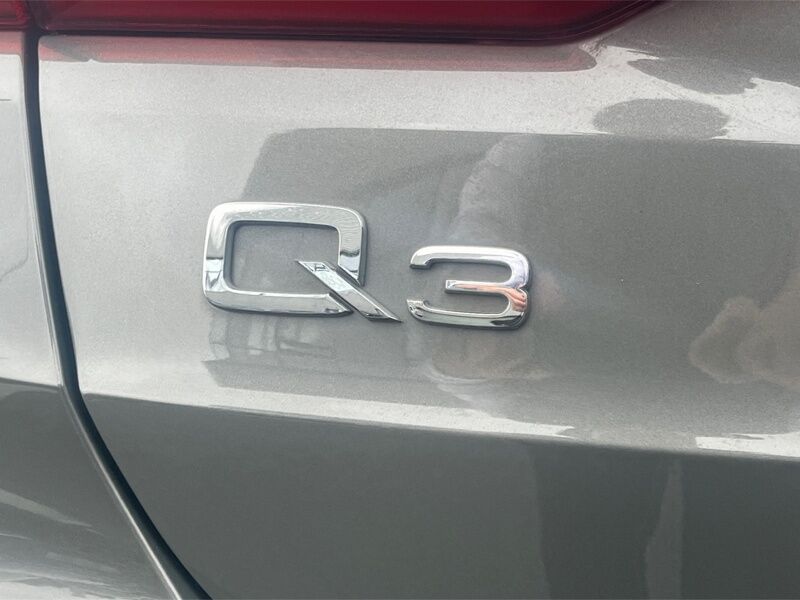 More views of Audi Q3