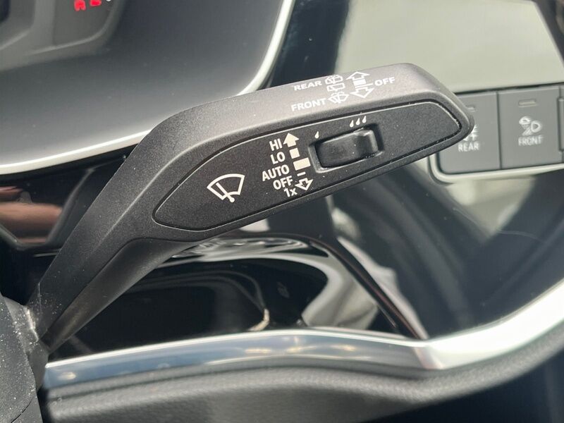 More views of Audi Q3