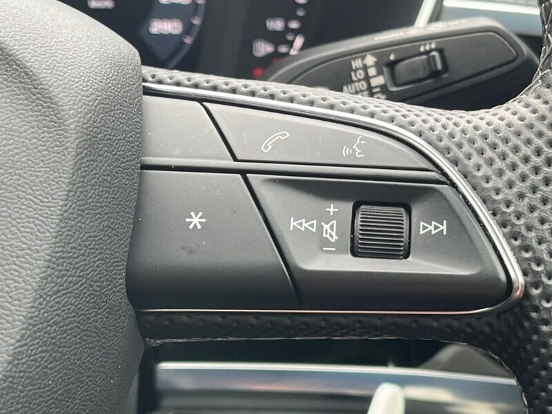 More views of Audi Q3