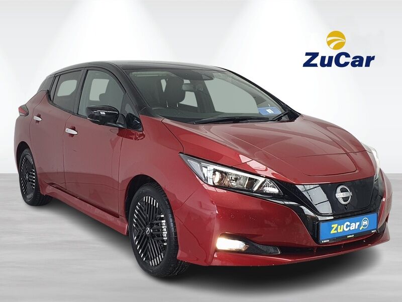 More views of Nissan Leaf