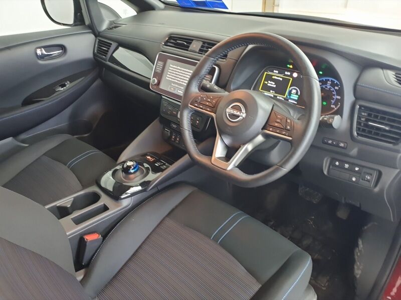 More views of Nissan Leaf