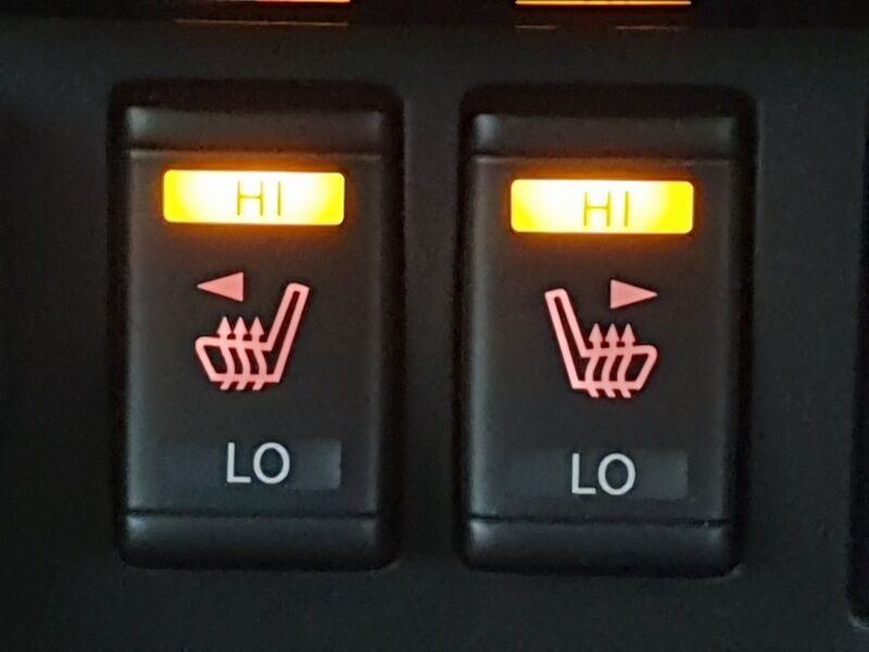More views of Nissan Leaf