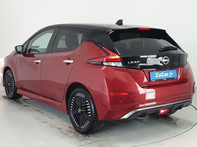 More views of Nissan Leaf