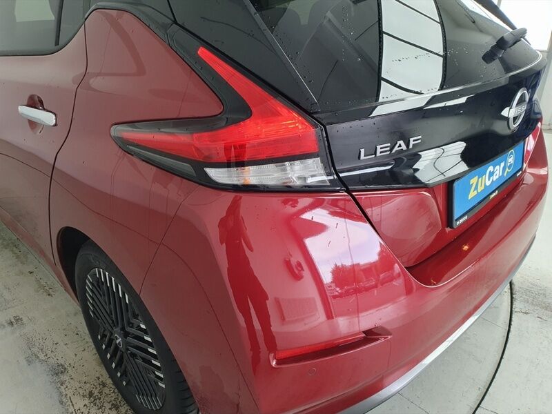 More views of Nissan Leaf