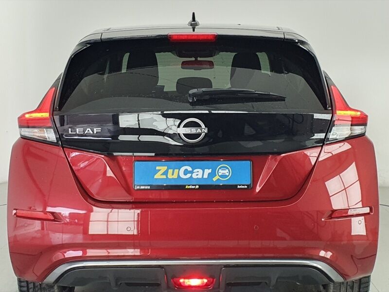 More views of Nissan Leaf