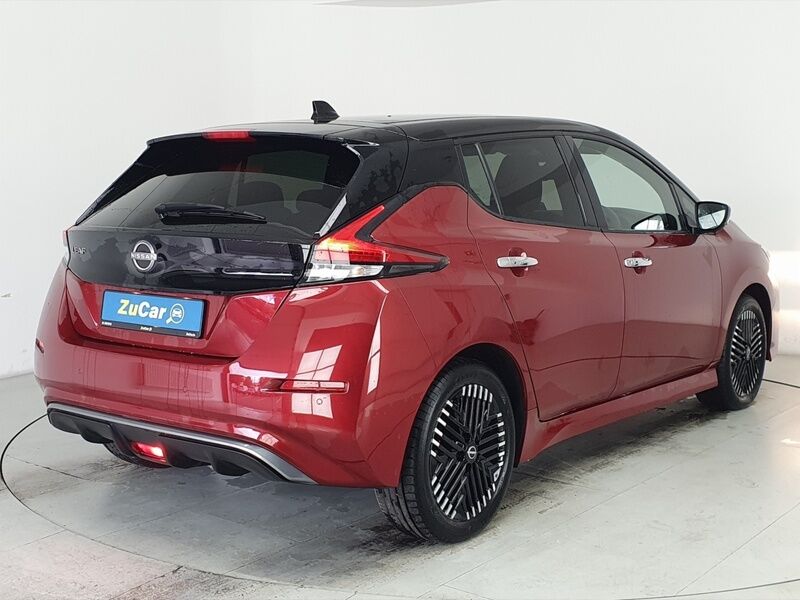 More views of Nissan Leaf