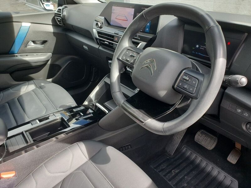 More views of Citroen e-C4 X