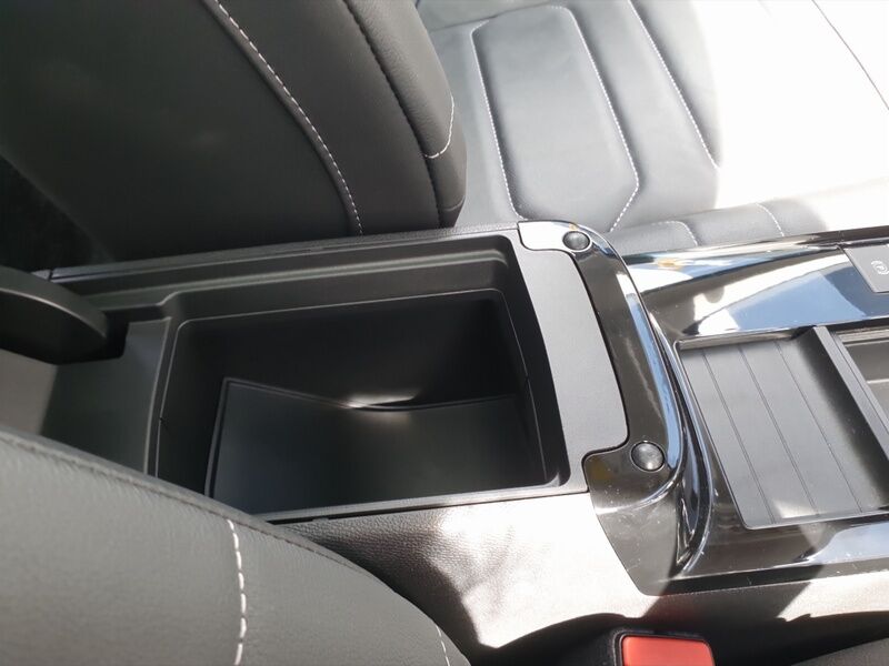 More views of Citroen e-C4 X