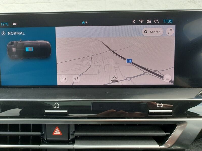 More views of Citroen e-C4 X