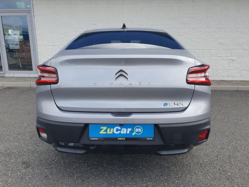 More views of Citroen e-C4 X