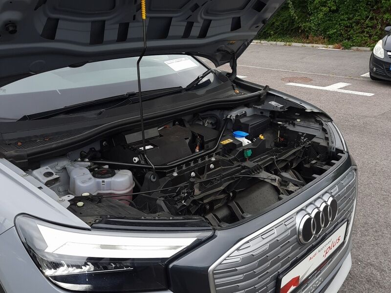 More views of Audi Q4 e-tron