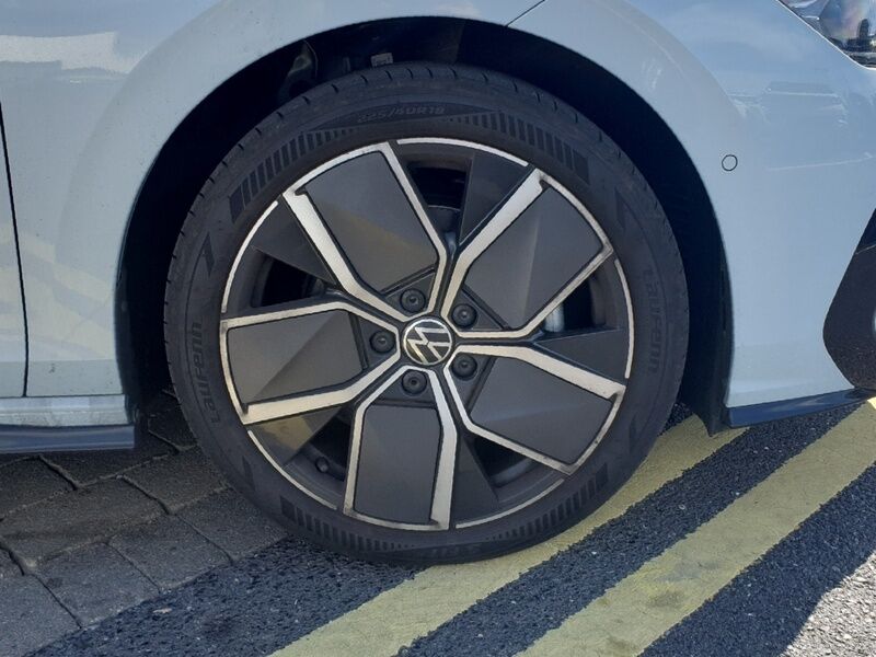 More views of Volkswagen Golf