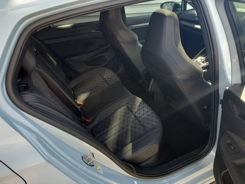 More views of Volkswagen Golf