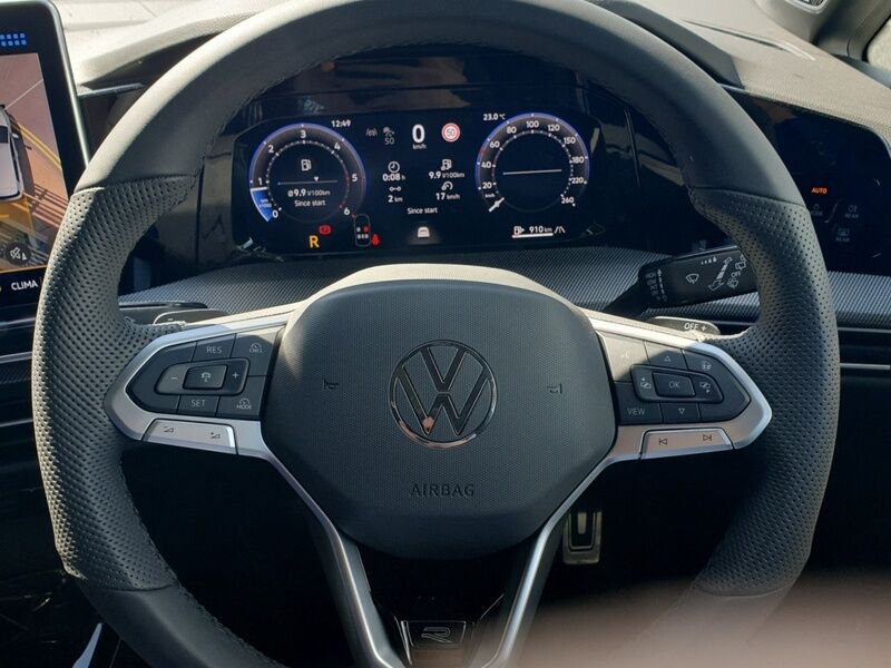 More views of Volkswagen Golf