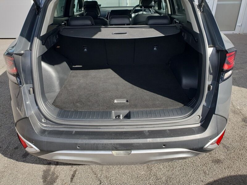 More views of Kia Sportage