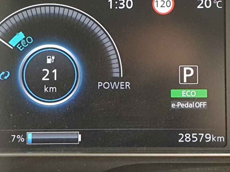 More views of Nissan Leaf