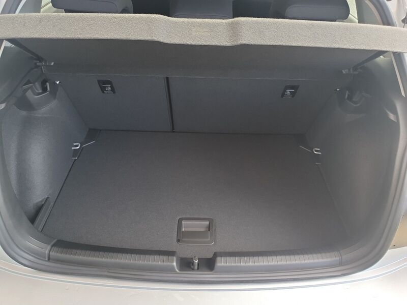 More views of Volkswagen Polo