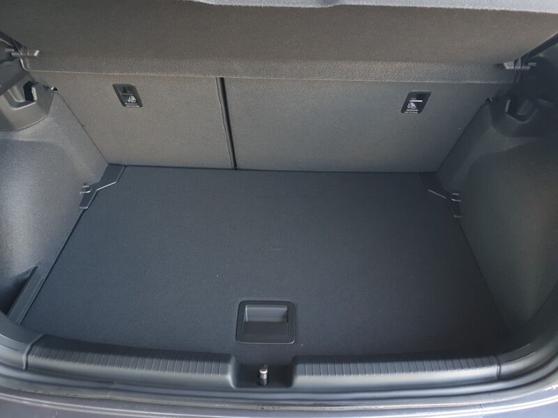 More views of Volkswagen Polo