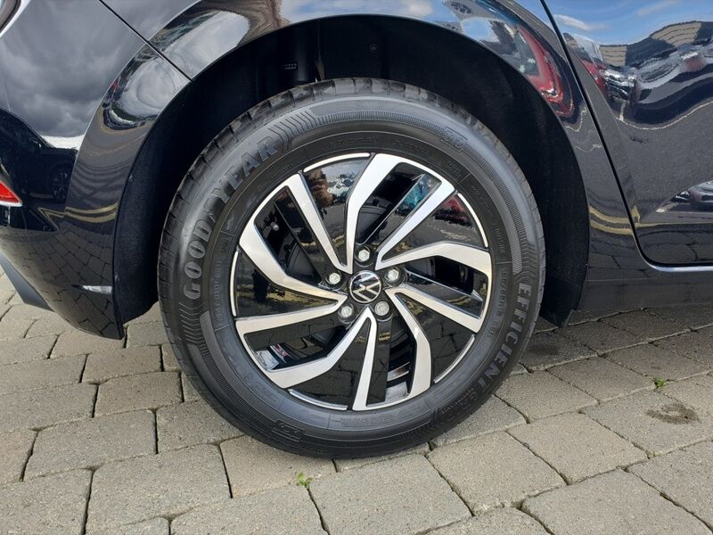 More views of Volkswagen Polo