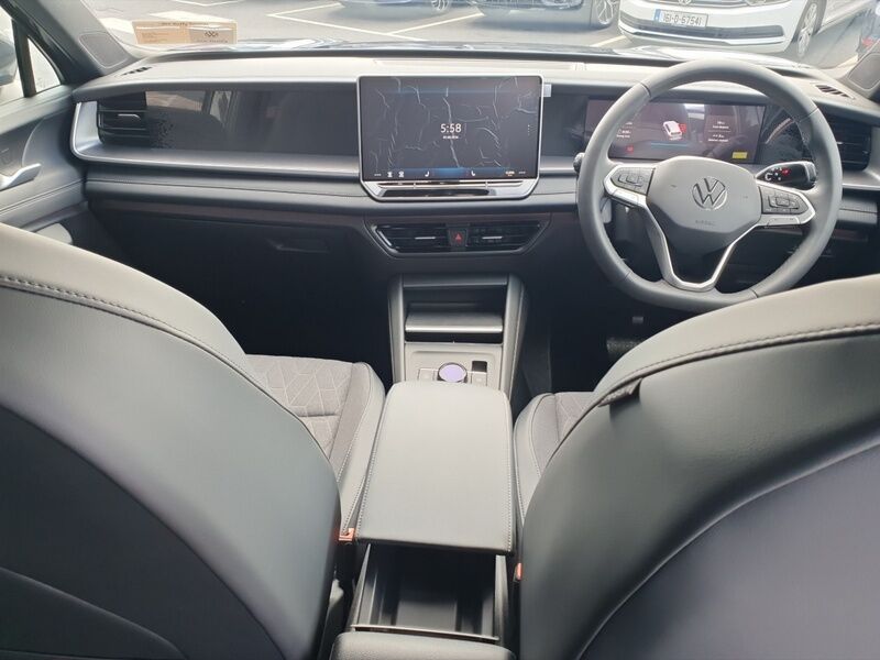 More views of Volkswagen Tayron